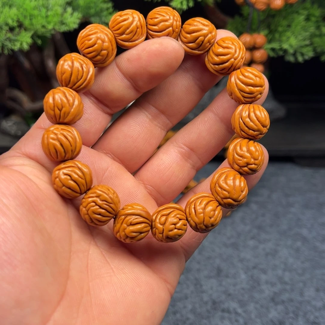 桃核手串龙纹桃核手串1