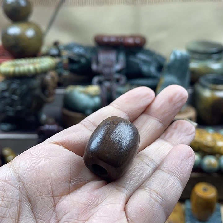 手串未镶嵌岫岩河磨玉（透闪石质玉）