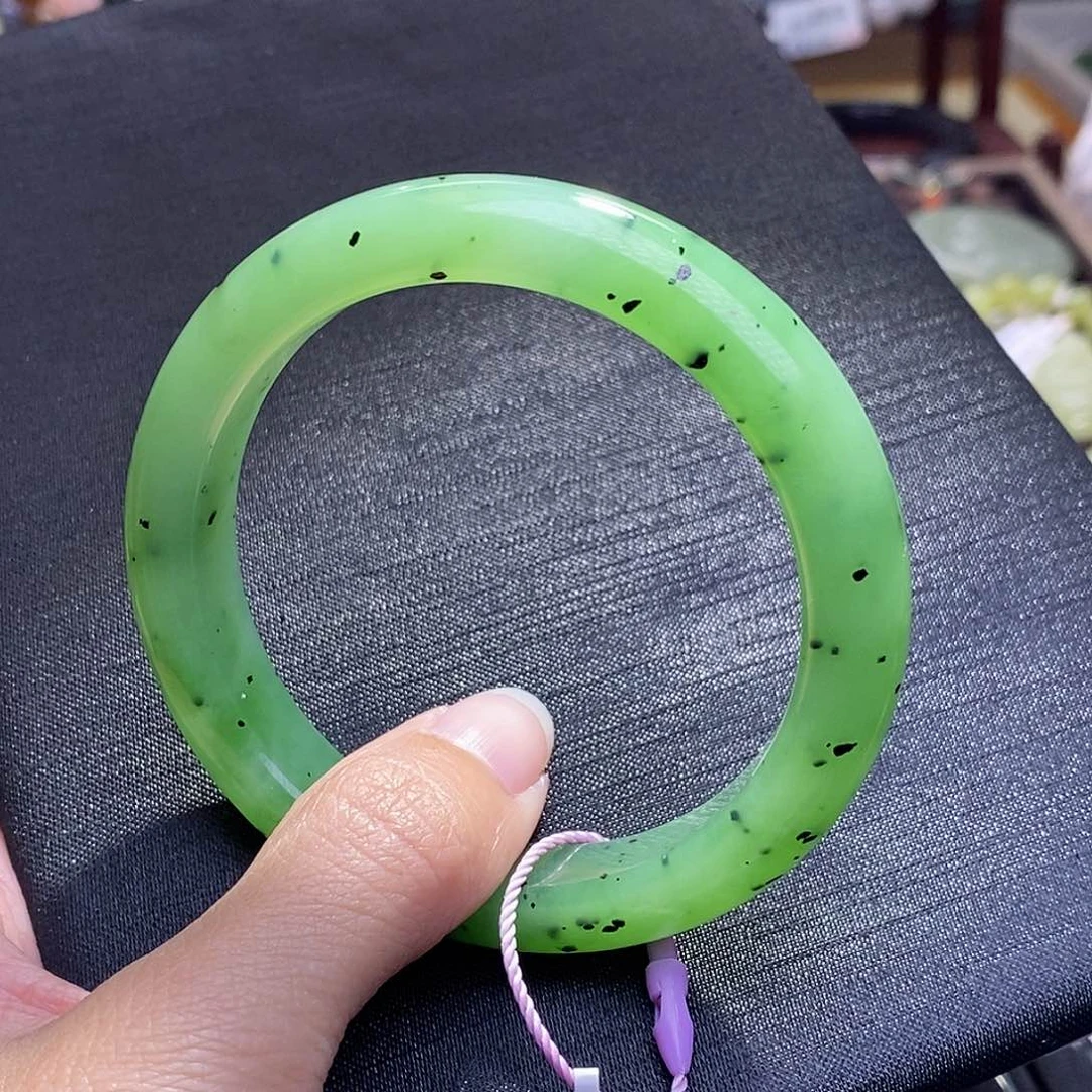 和田玉碧玉乌兰海毕业级手镯55.5圈口未镶嵌