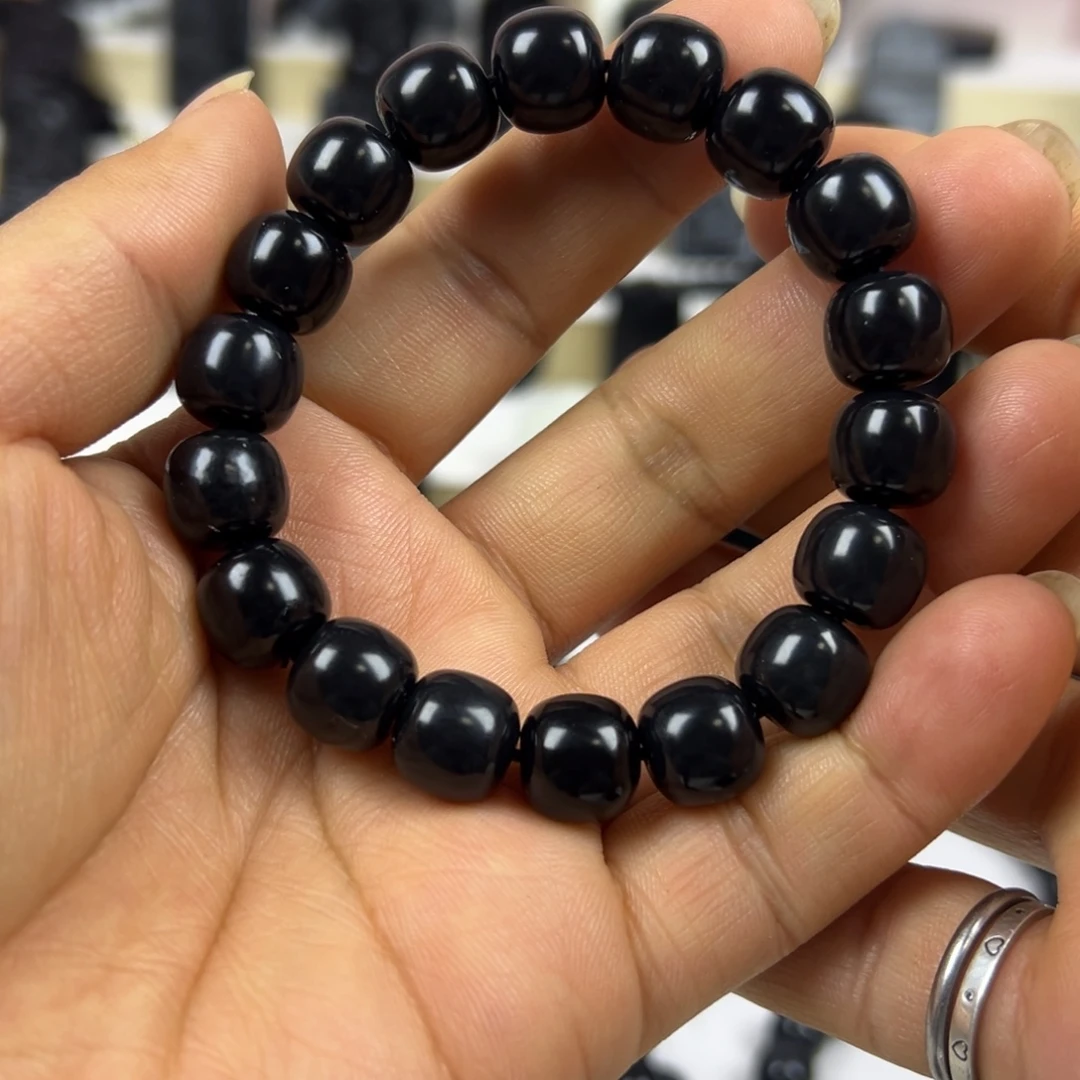 和田玉（墨玉）未镶嵌颈饰卡12老型手串羊脂