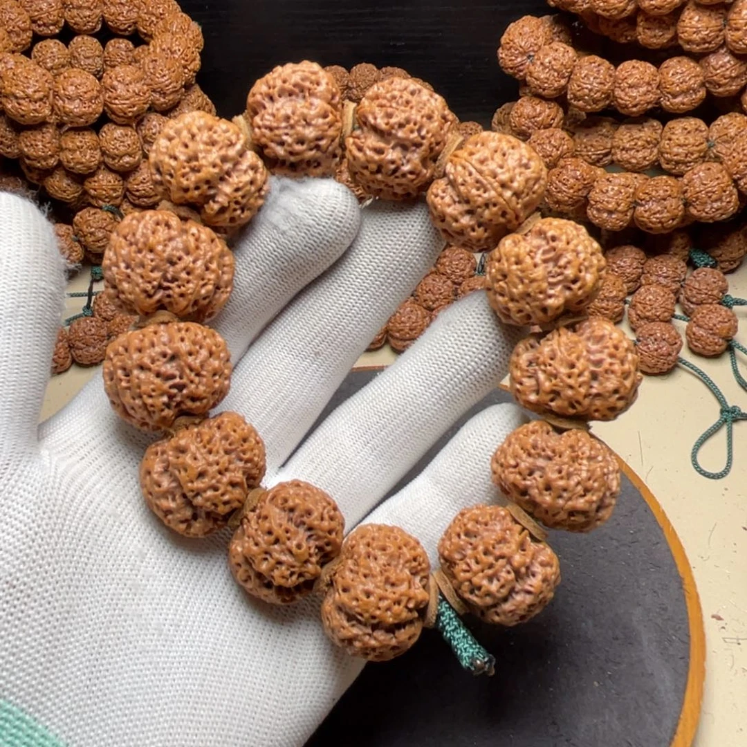 锦***蛋手串金刚菩提古龙雪山梅花扇面28+