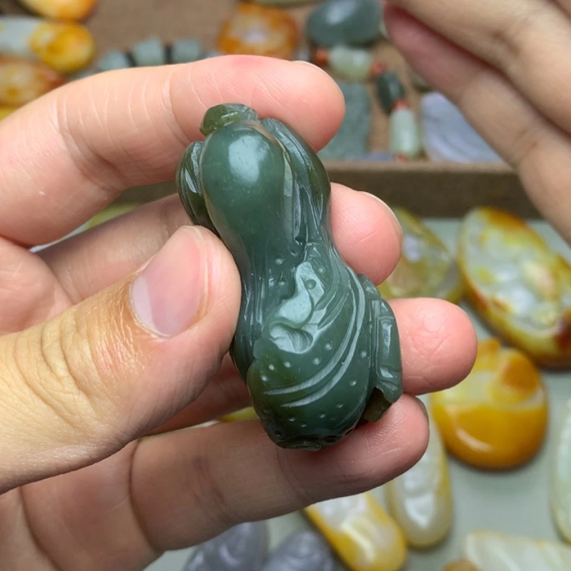 【闪购商品】颈饰未镶嵌和田玉