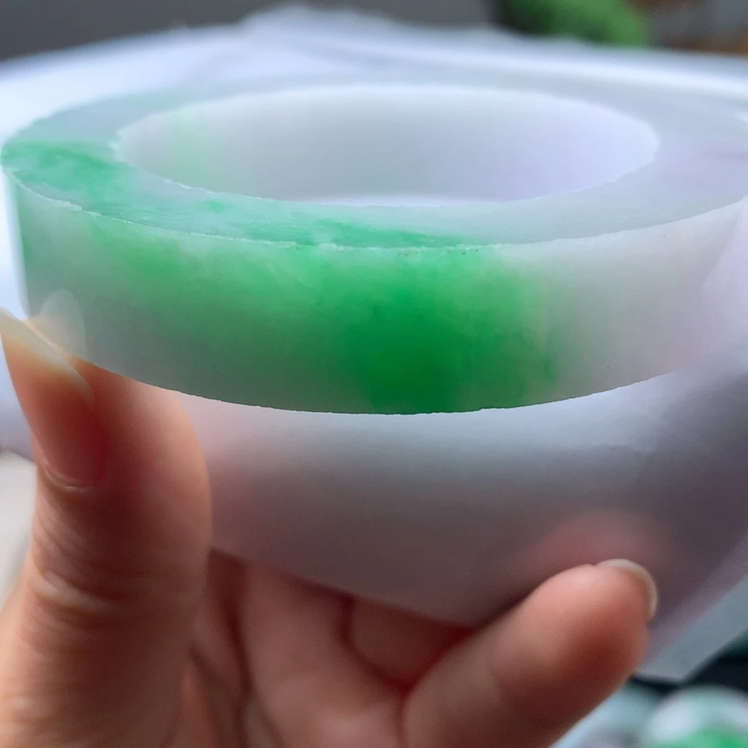 定制翡翠未镶嵌种老起胶白底青超漏49一56