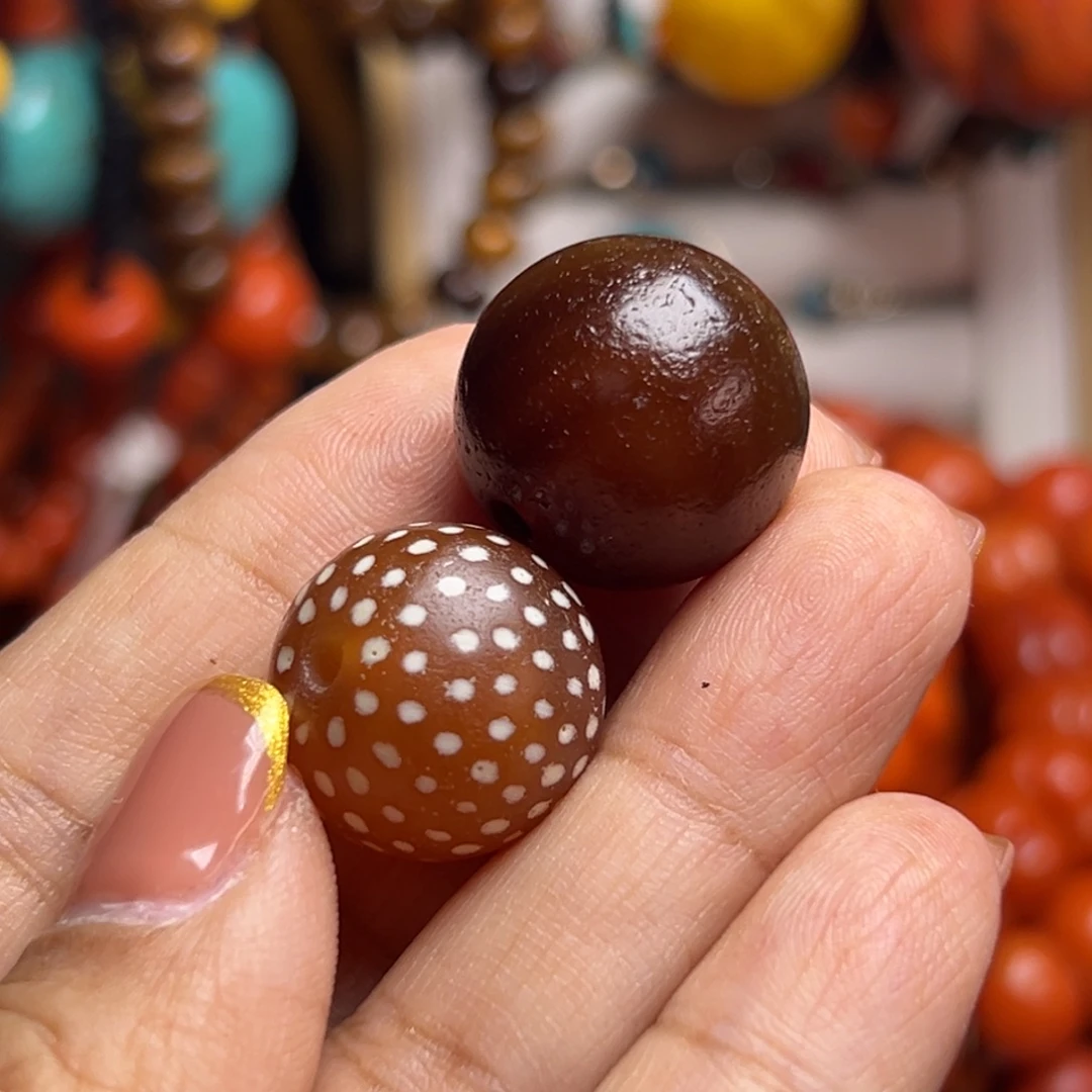 邦***哥琉璃手工艺品大晚上一条