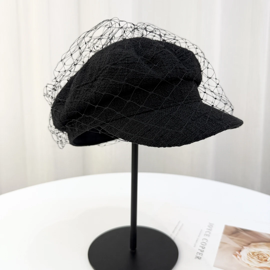 2025新款时尚网纱报童帽女秋冬小众高级感帽子小帽檐鸭舌帽