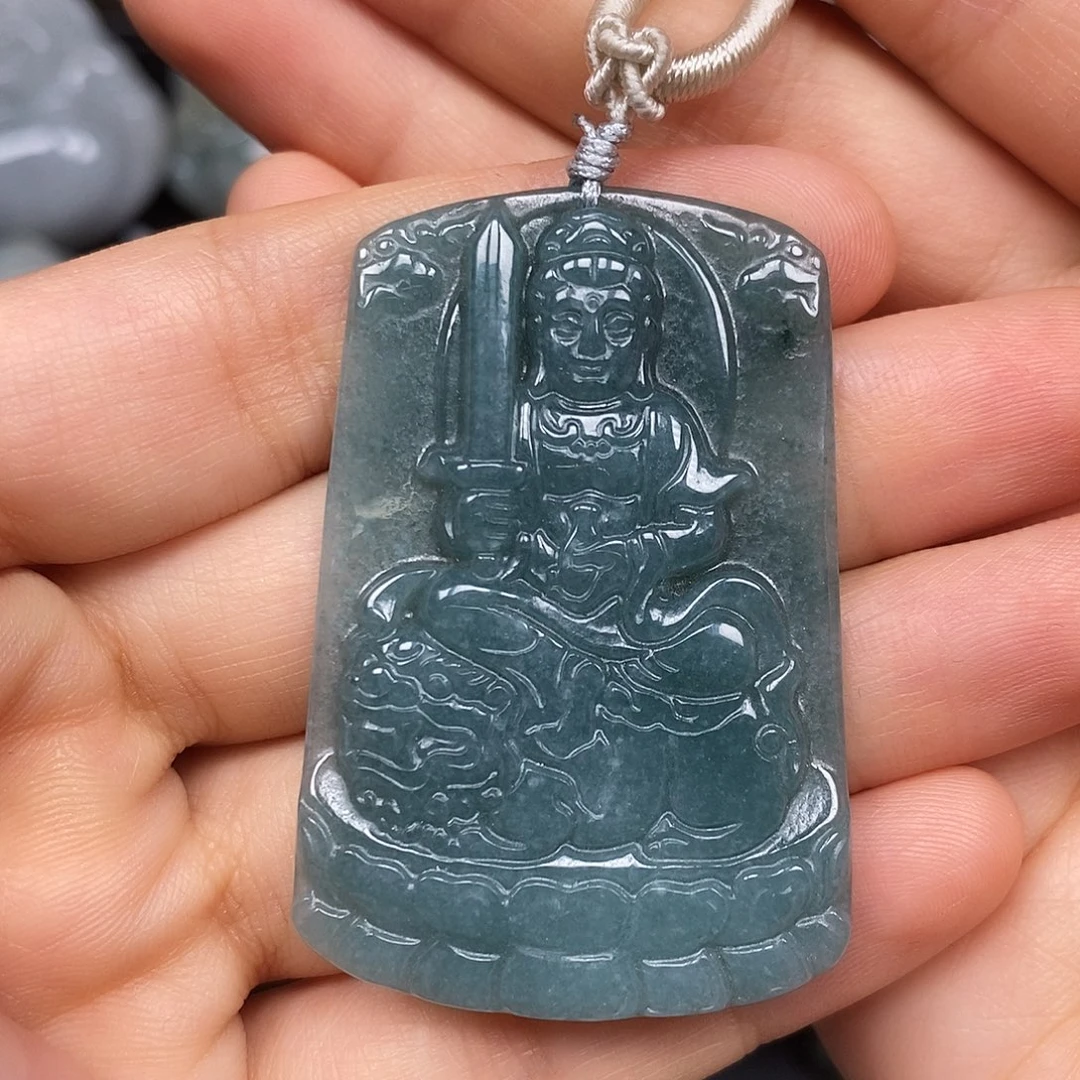 翡翠未镶嵌颈饰文殊
