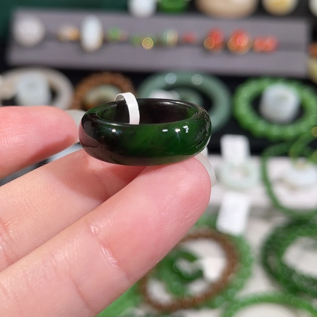 和田玉（碧玉）未镶嵌戒指