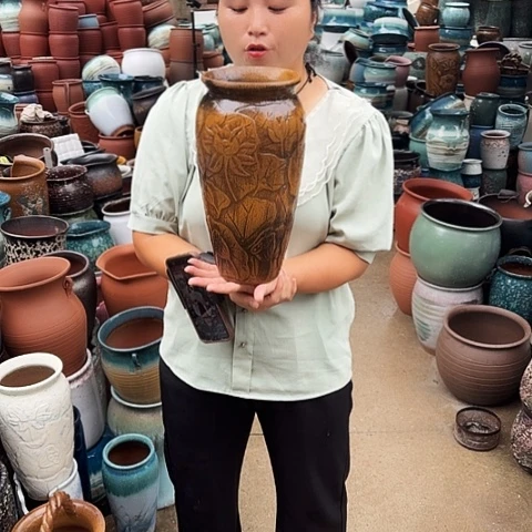 口15 高31一个盆子。
