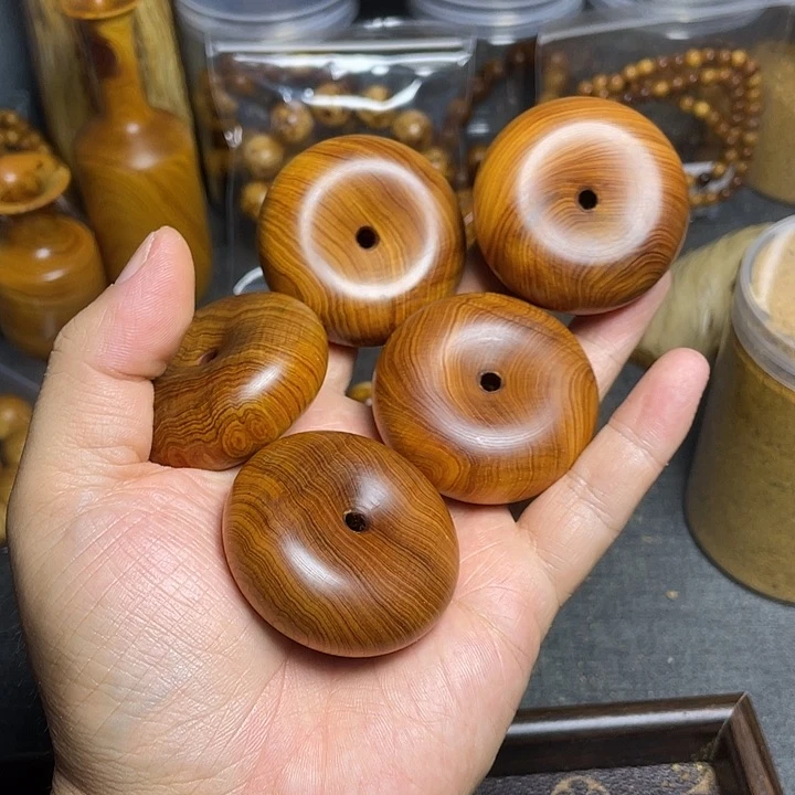 柏木（崖柏）太行干黑油平安扣