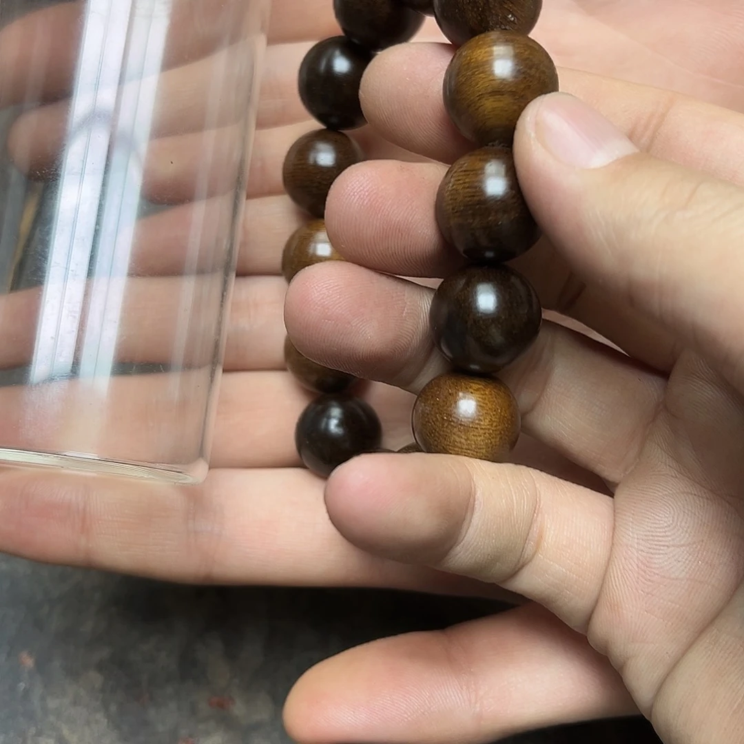 大叶紫檀（黑酸枝木类）