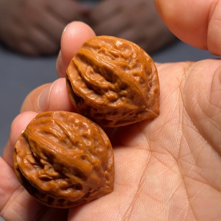 把件文玩核桃八棱6473