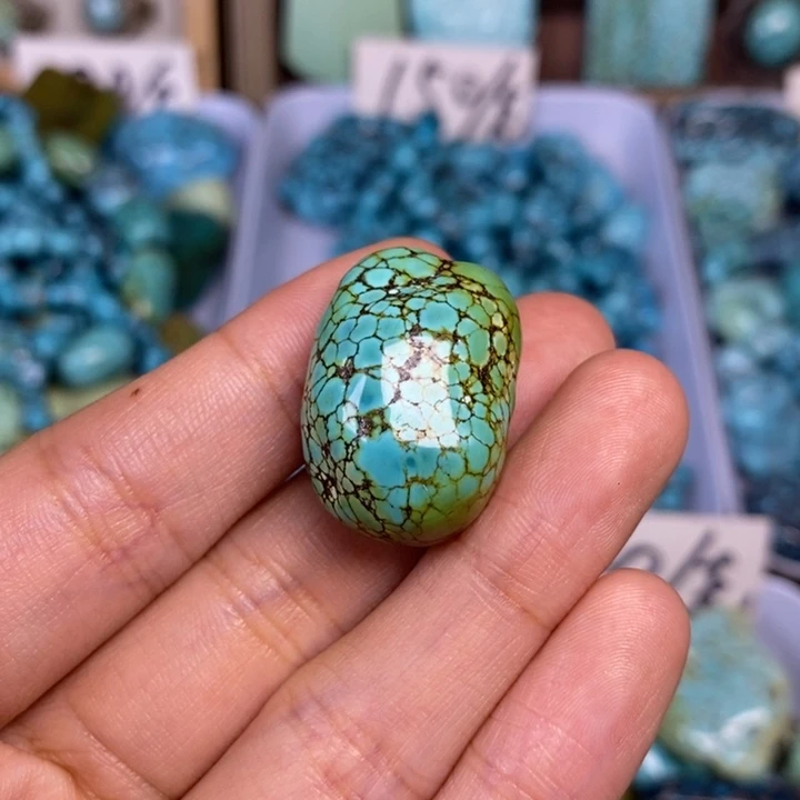 绿松石未镶嵌颈饰?****?