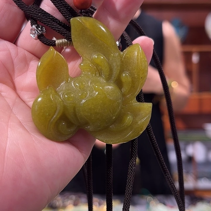 未镶嵌岫玉毛衣链