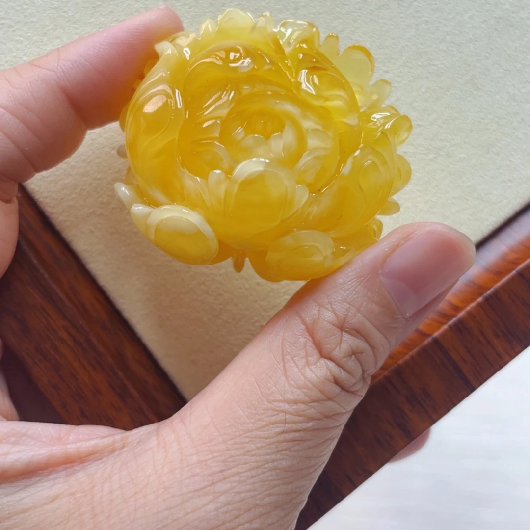 琥珀吊坠(不含链)未镶嵌蜜蜡牡丹花20g