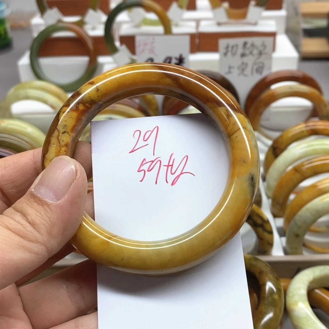 蛇纹石玉未镶嵌手镯品**慧