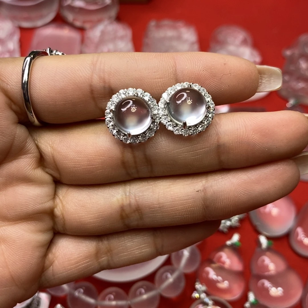 筱***清石英质玉银S925镶嵌耳钉