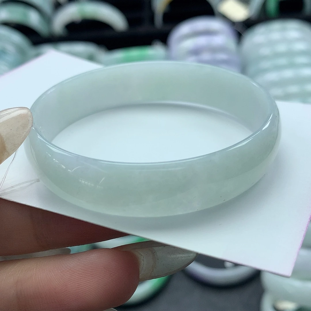 未镶嵌手镯翡翠公主