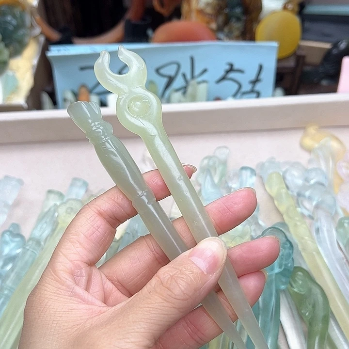 蛇纹石玉未镶嵌发簪
