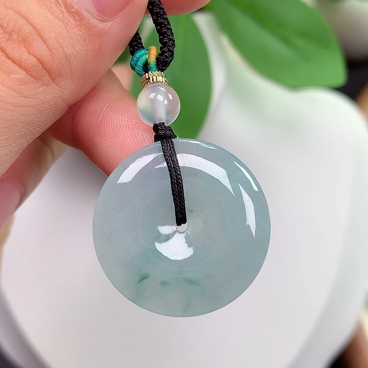 翡翠未镶嵌颈饰平安扣 25.7x4.7mm