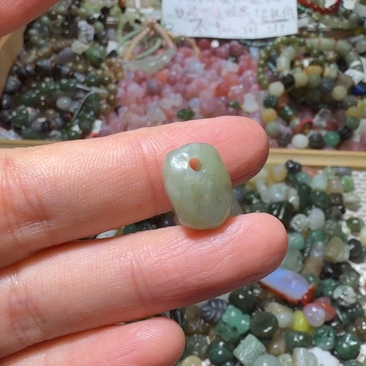 和田玉未镶嵌珠宝半成品