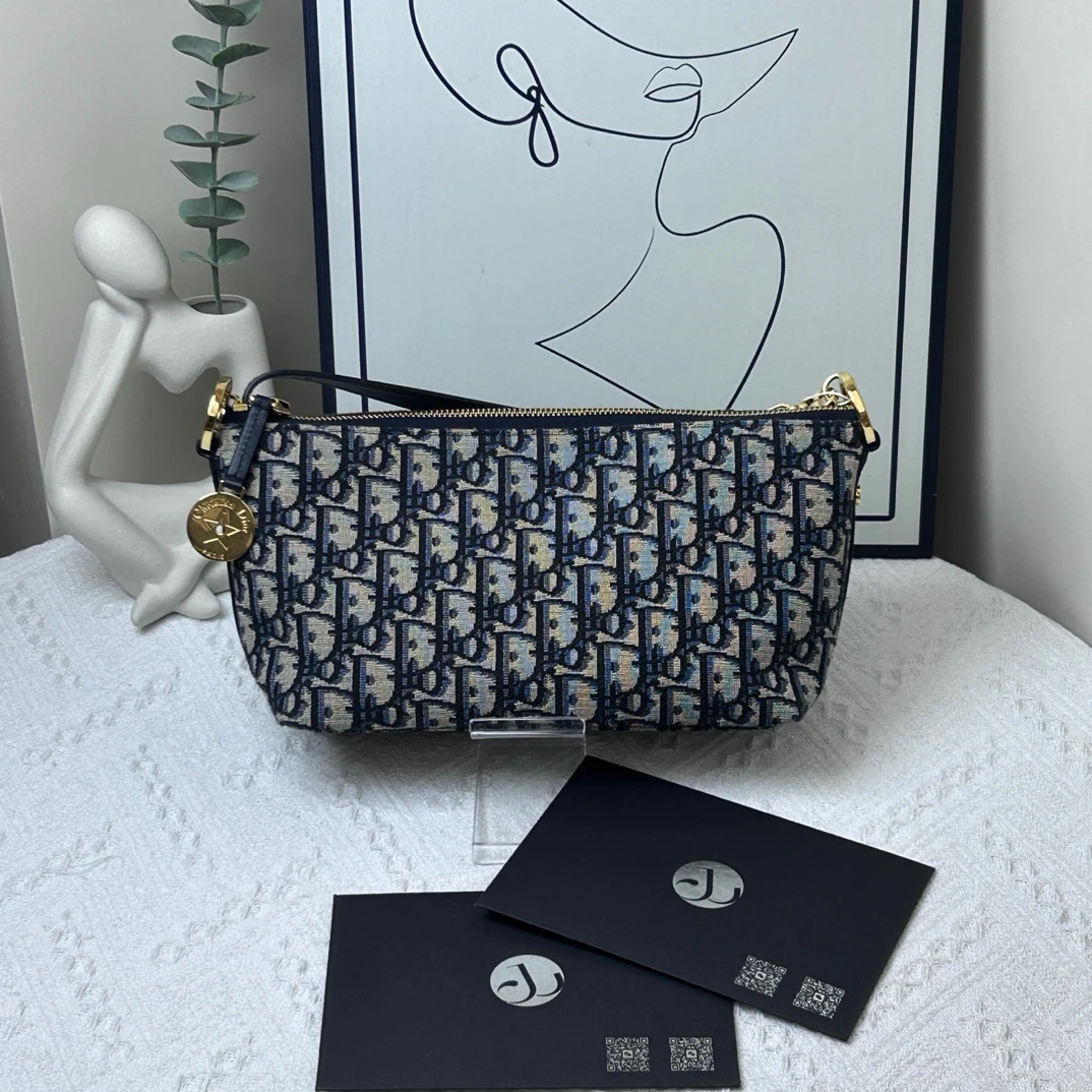 95新 DIOR/迪奥 hobo饭盒 25年/JW8378