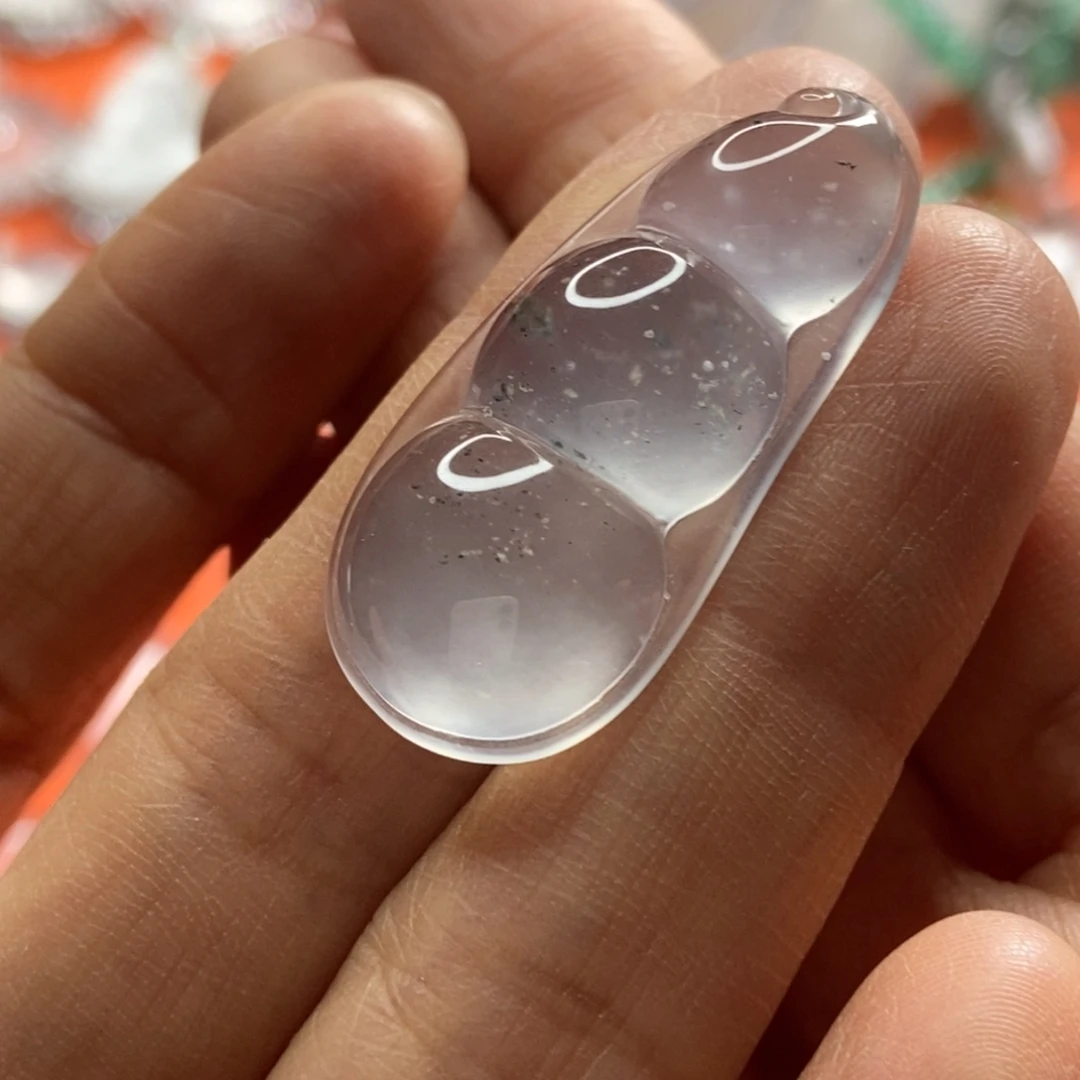 石英质玉颈饰未镶嵌