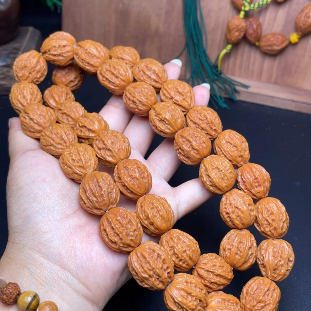 文玩核桃手串八棱小枣脖挂