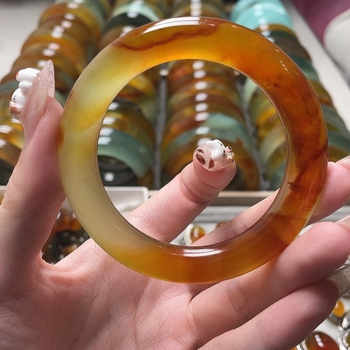 蛇纹石玉未镶嵌手镯53