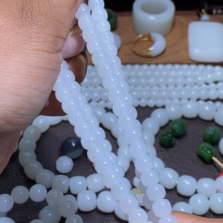 未镶嵌手链和田玉西**雪