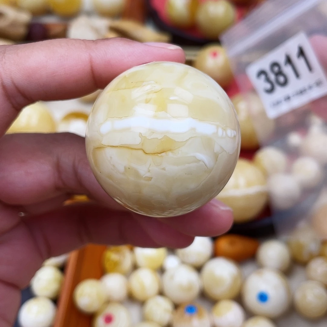 蜜蜡未镶嵌珠宝奇石粉沙眼39.7