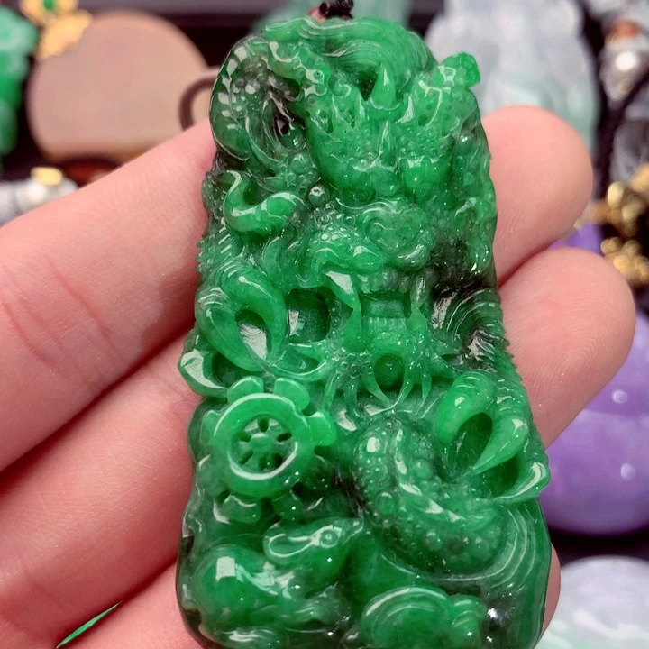 吊坠(不含链)未镶嵌翡翠