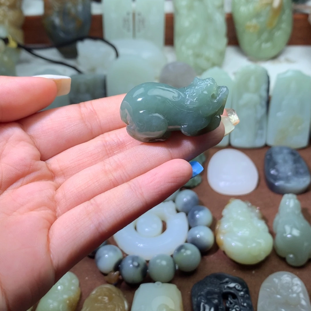 和田玉未镶嵌吊坠(不含链)