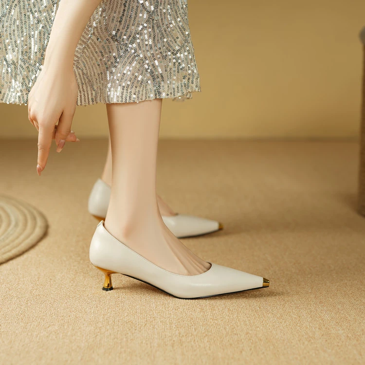 【成都●手工定制】气质白色时尚浅口单鞋2025年春季复古细跟纯色