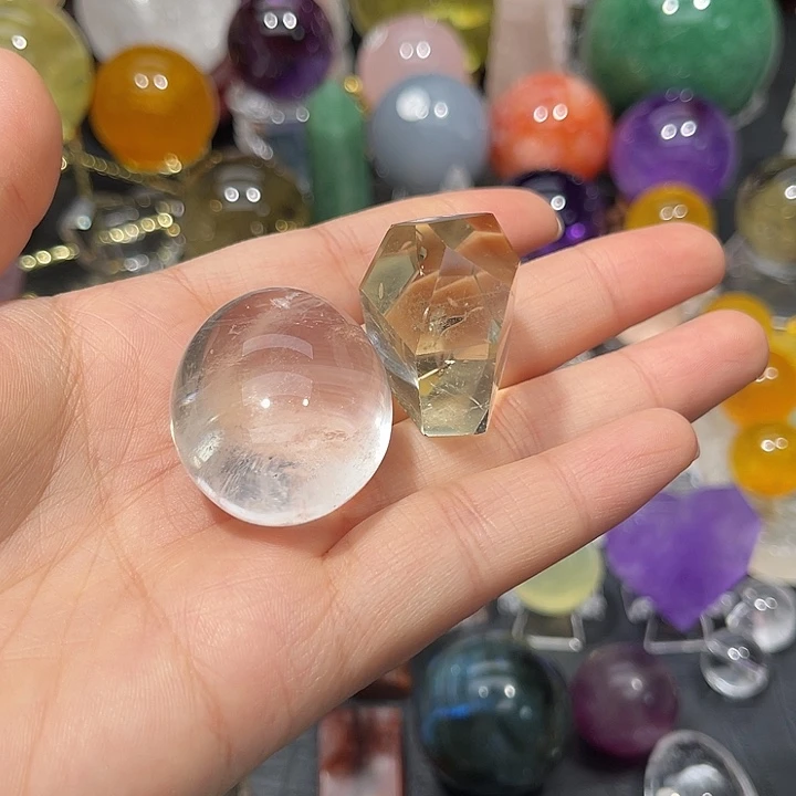 L***A水晶珠宝半成品未镶嵌
