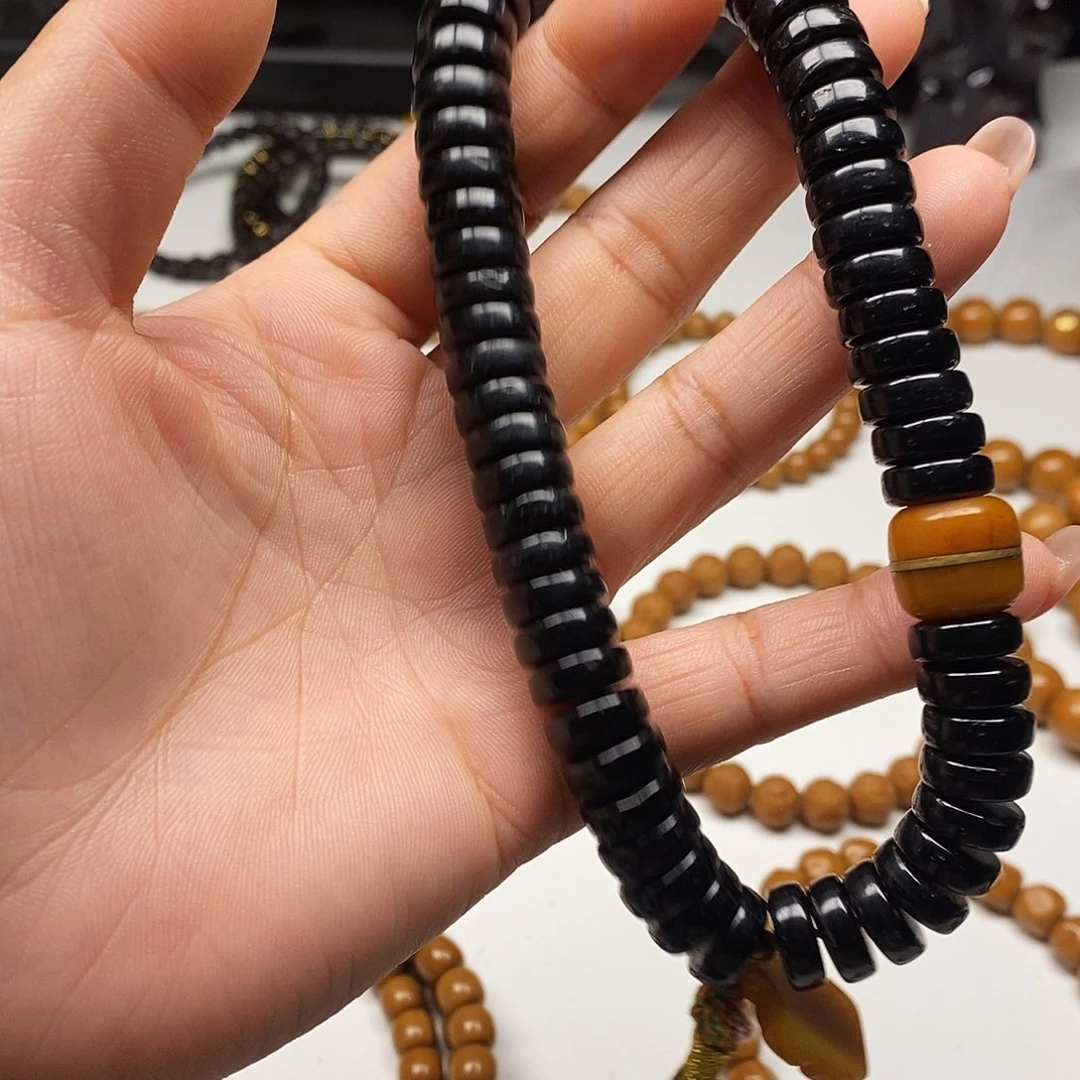 L***E猴头核桃吊坠猴头