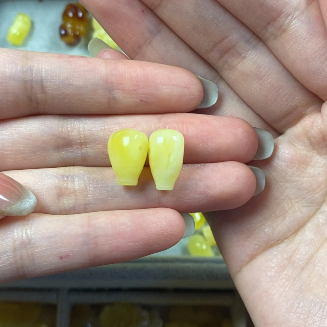 琥珀裸石未镶嵌隔****王三通2