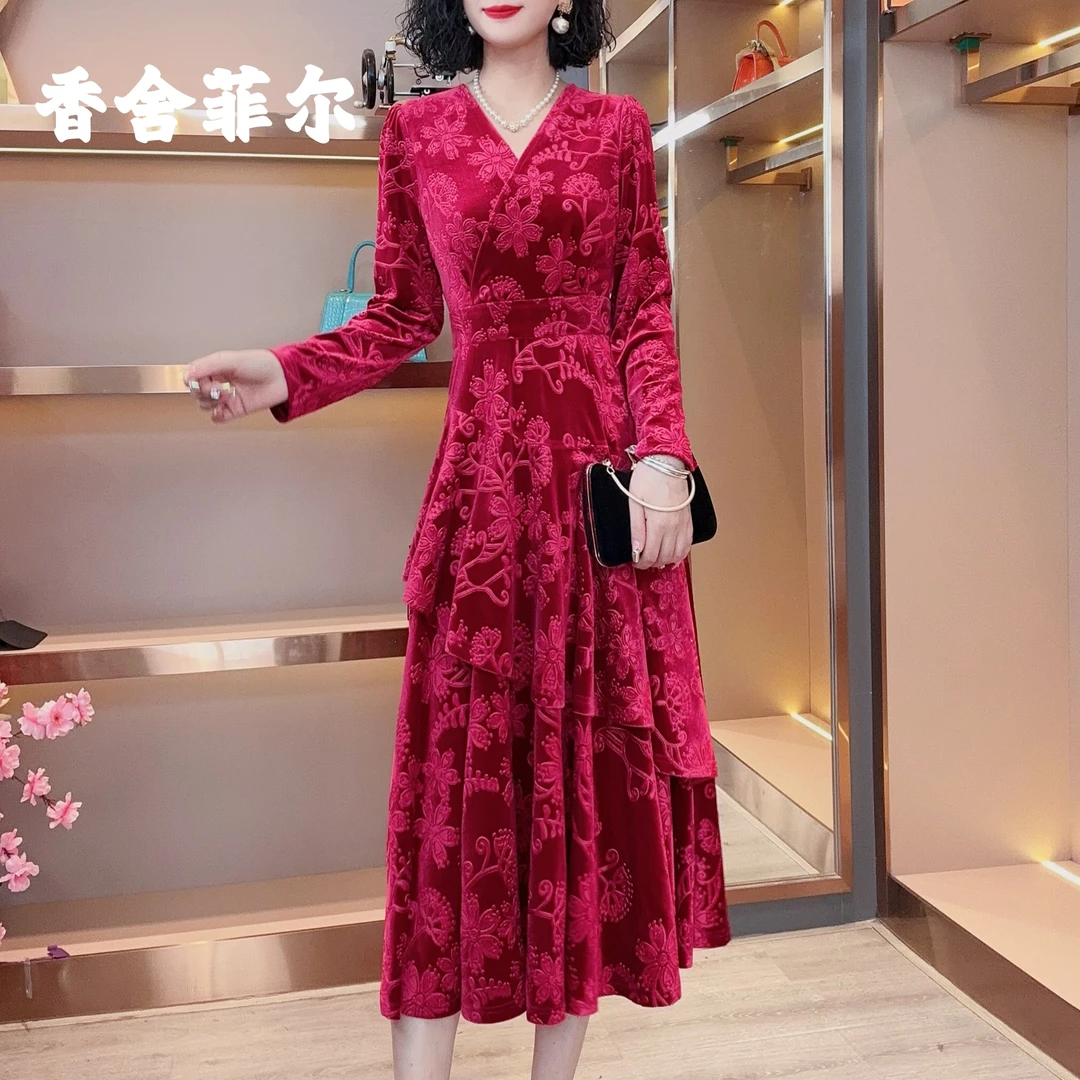 【香舍菲尔】（菜菜）新款优雅时尚绣花纹修身法式收腰显瘦轻奢连衣裙