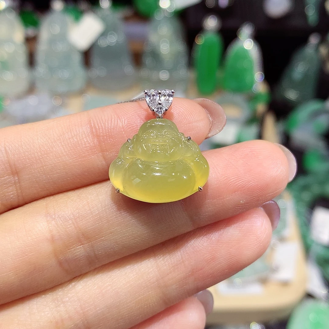 颈饰18K金镶嵌翡翠佛