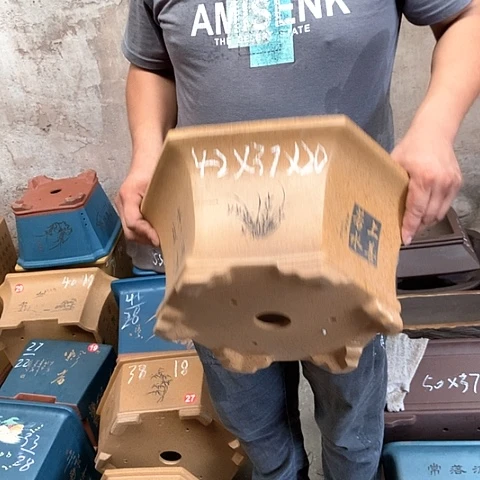 紫砂花盆手工艺品