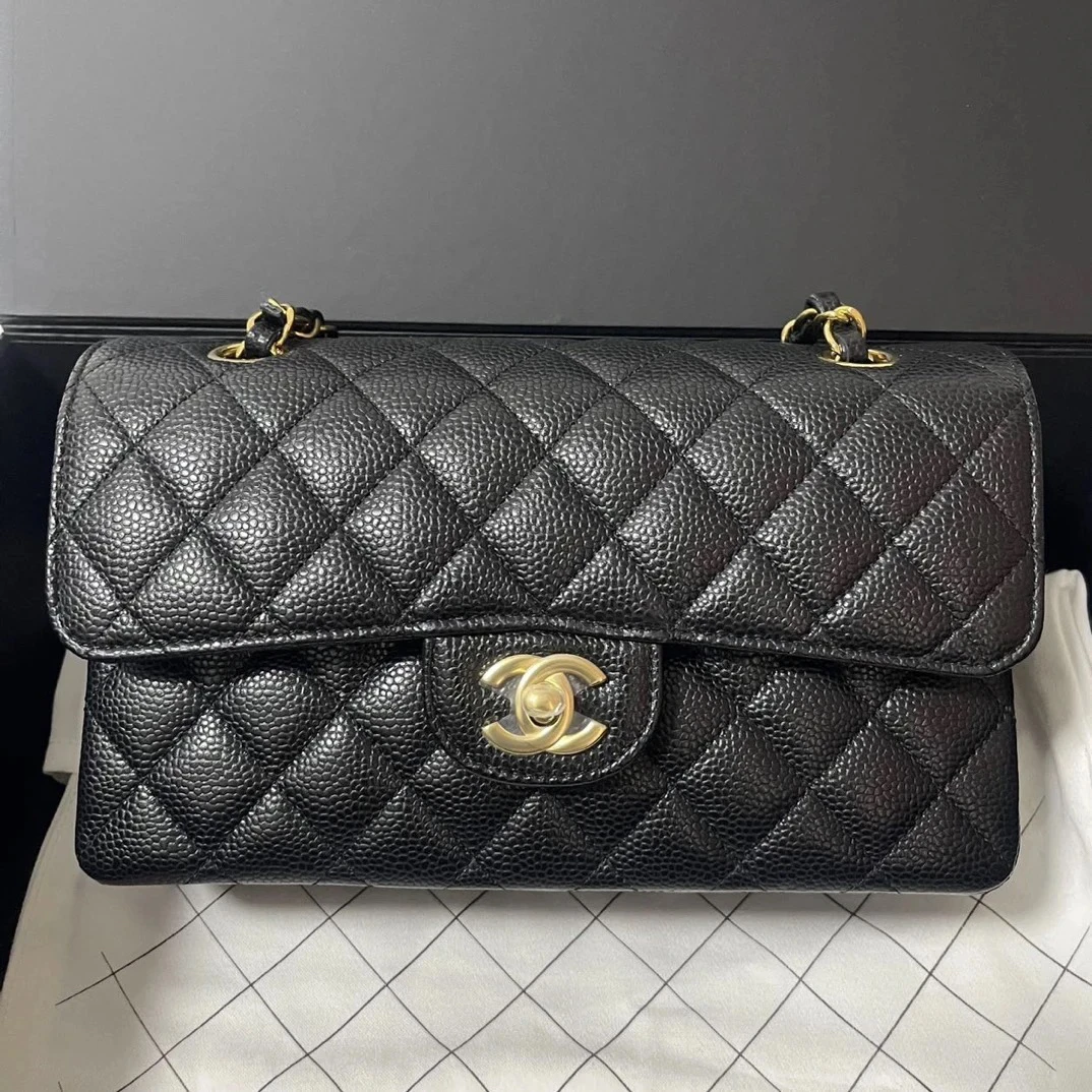 未使用 Chanel/香奈儿 黑金CF小号 25年芯片款 经典口盖包