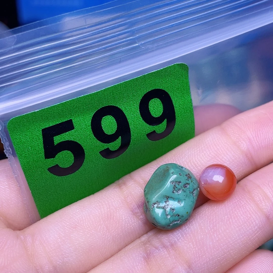 南红玛瑙未镶嵌珠宝奇石