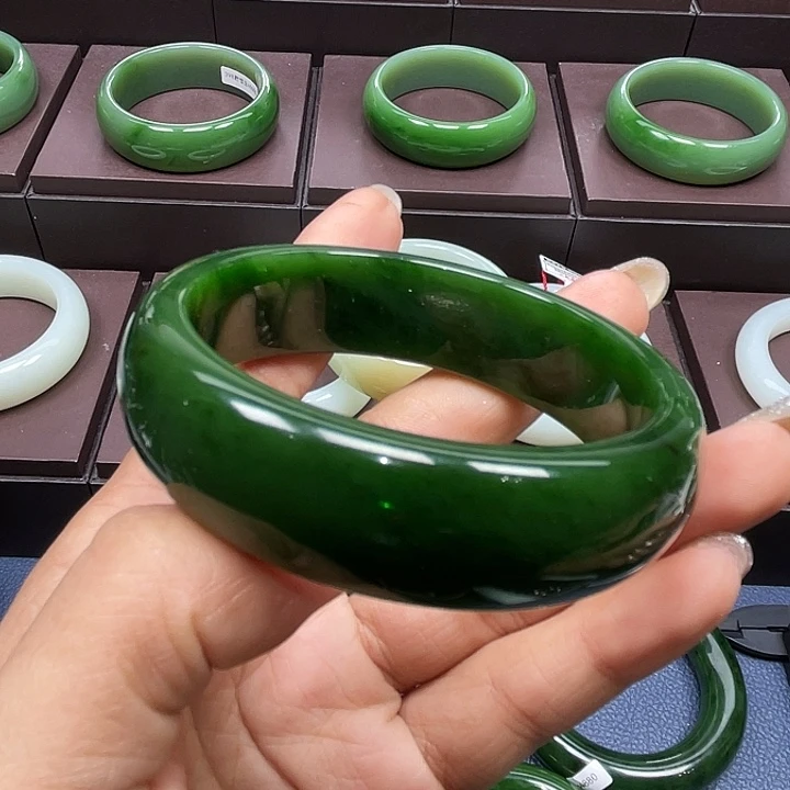 和田玉（碧玉）未镶嵌手镯60/61圈口可带