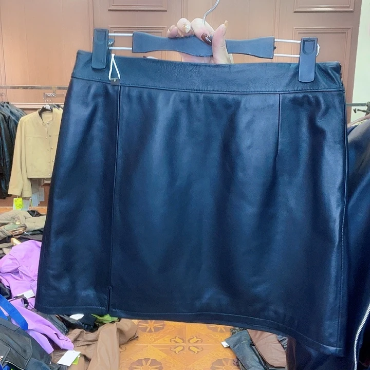 100……110斤皮短裙