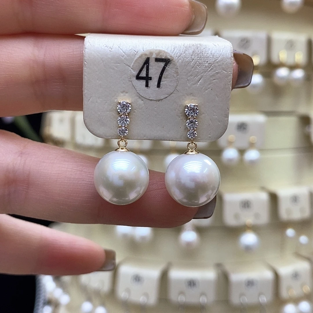 耳饰18K金镶嵌淡水珍珠