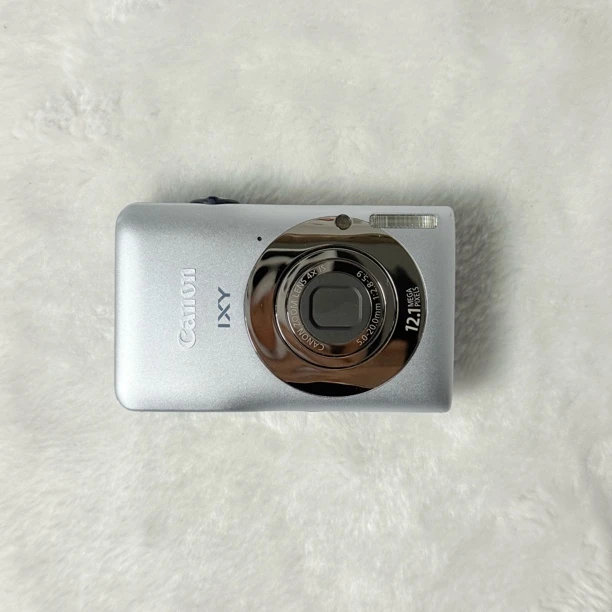 95新 Canon/佳能 IXUS105银色1210w像素热门柔白