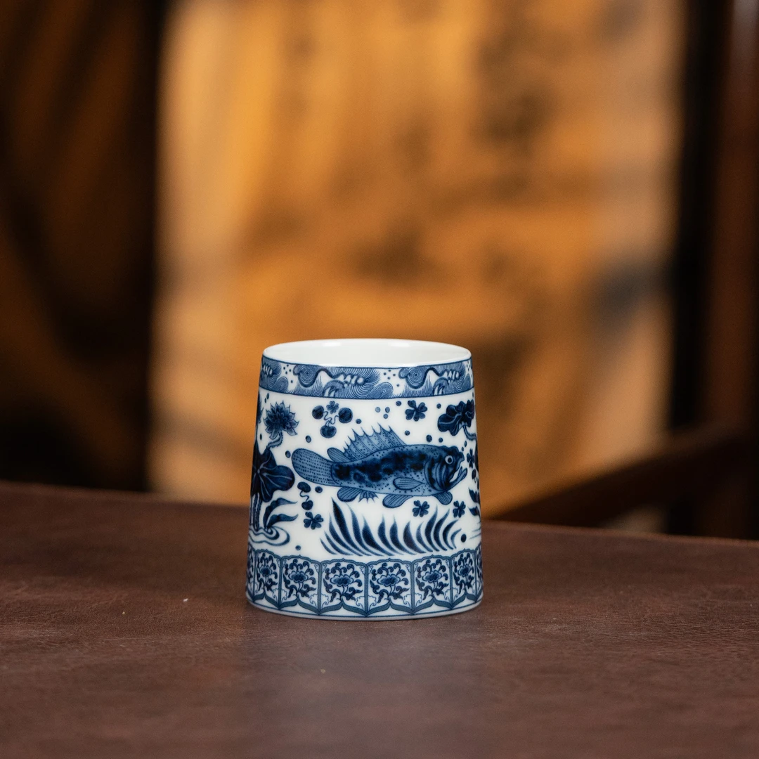 【青花鱼藻纹直口威士忌杯】釉下彩陶瓷杯约260cc福利系列DC