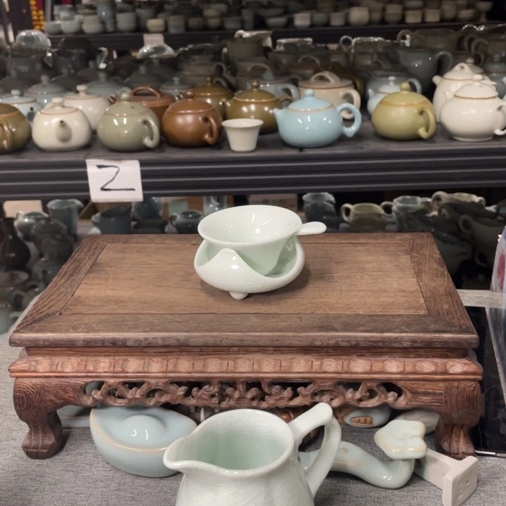 艾***克摆件玉青釉茶漏。。。