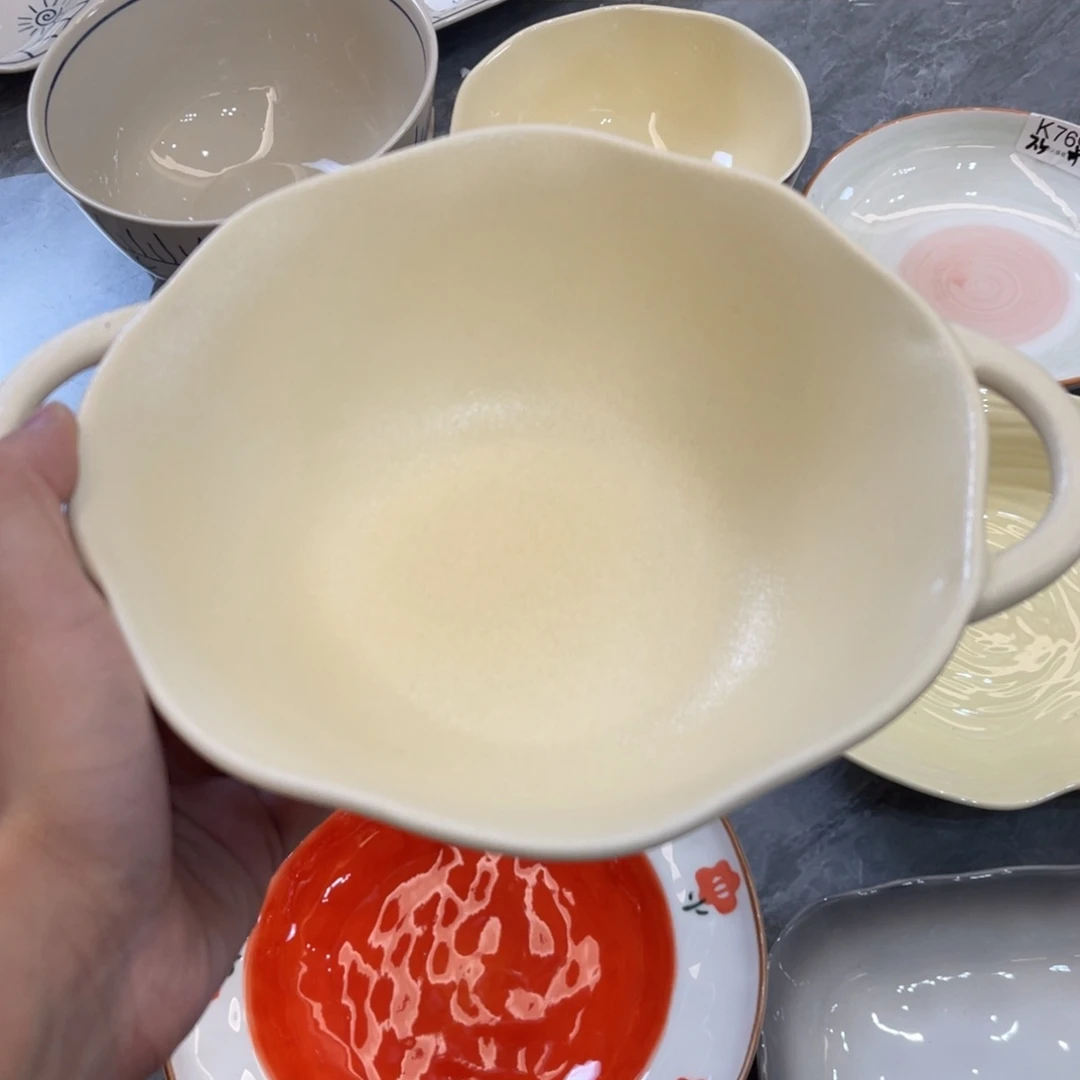 陶瓷微瑕餐具介意勿拍，满18飞！