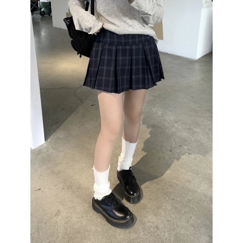 乌77复古藏蓝格纹百褶半身裙女早秋2025新款学院风高腰防走光短裙