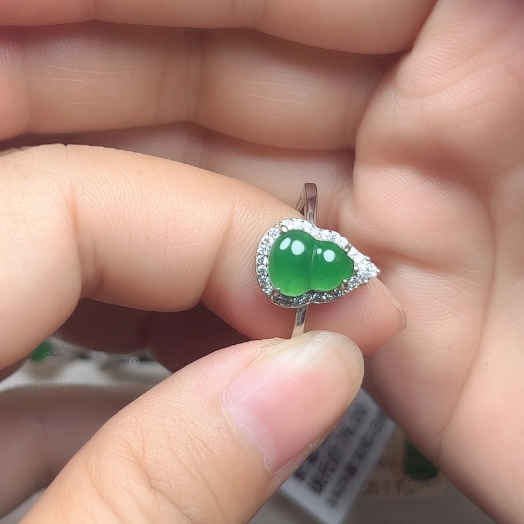 未镶嵌戒指翡翠1